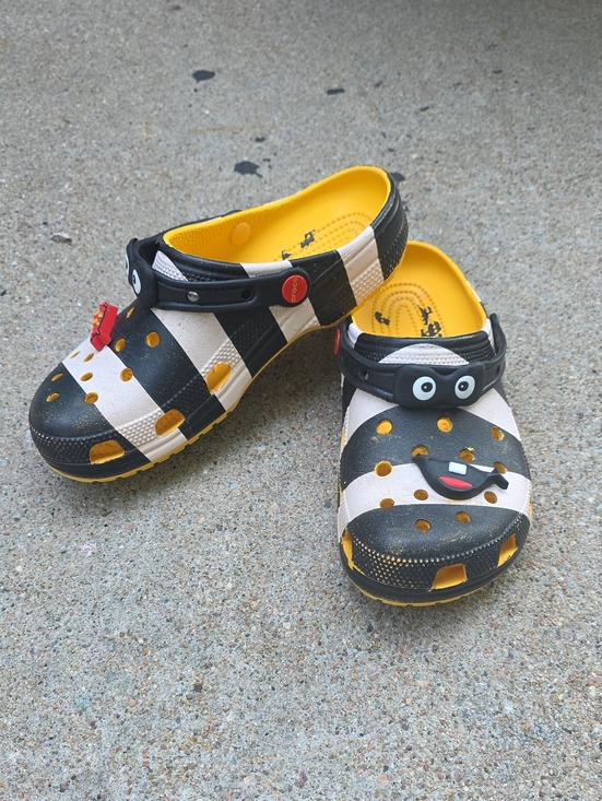 CROCS Shoes - Crocs x McDonald's Hamburglar Classic Clogs